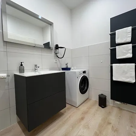Apartment Marktplatzatrium 2 *